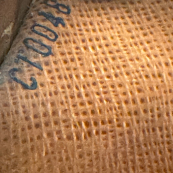 Louis Vuitton Monogram Brown Saraha wallet and key holder - Picture 9 of 14